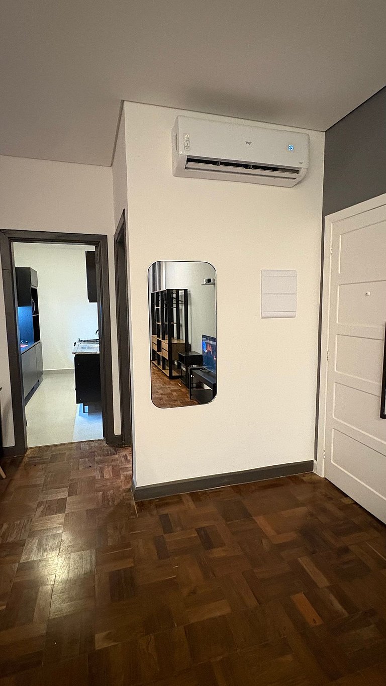 Apartamento confortável e bem localizado